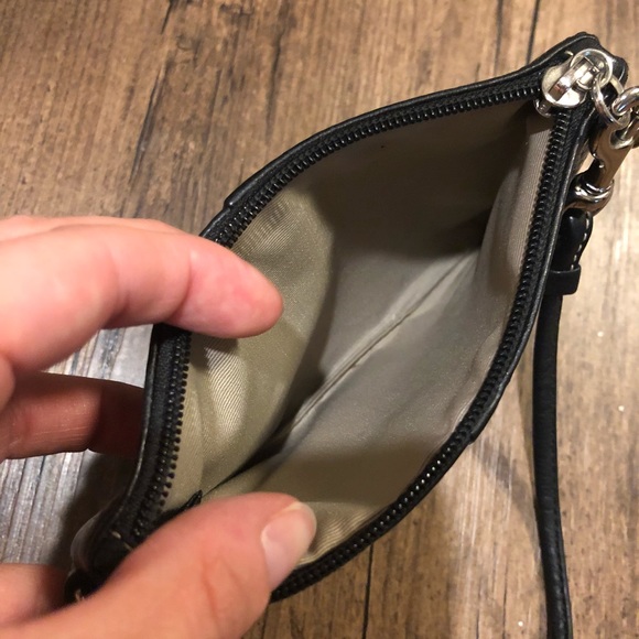 Coach wristlet - Picture 3 of 6